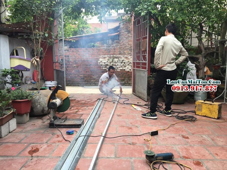 Tuyển dụng việc làm thợ cơ khí sắt inox, mái tôn tại Hà Nội 